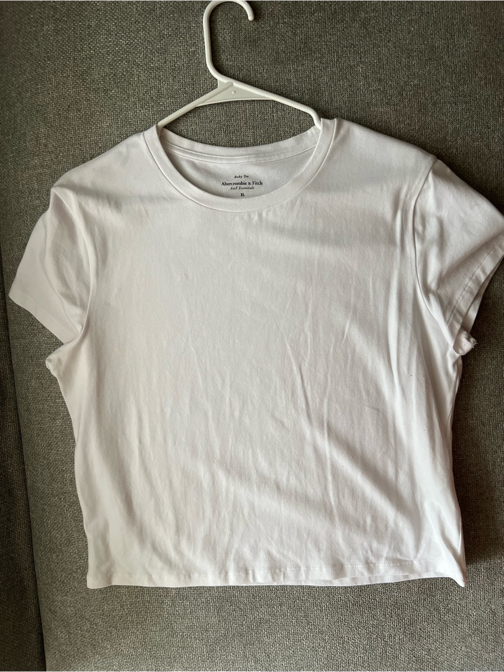 Abercrombie & Fitch White Short-Sleeve Crew Tee